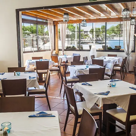 Ξενοδοχείο με διαμερίσματα Jardines Del Sol 4*