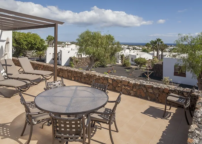 Aparthotel Jardines Del Sol 4*