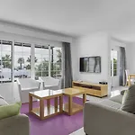 Jardines Del Sol アパートホテル