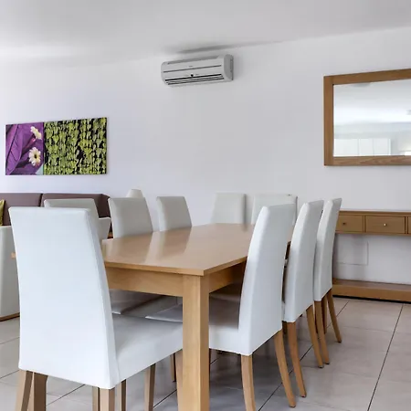 Apartahotel Jardines Del Sol 4*