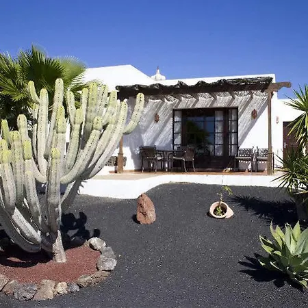 Aparthotel Jardines Del Sol Playa Blanca (Lanzarote)