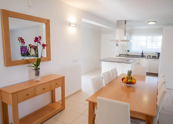 Aparthotel Jardines Del Sol Playa Blanca (Lanzarote)