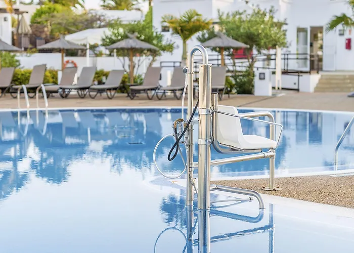 Aparthotel Jardines Del Sol 4*